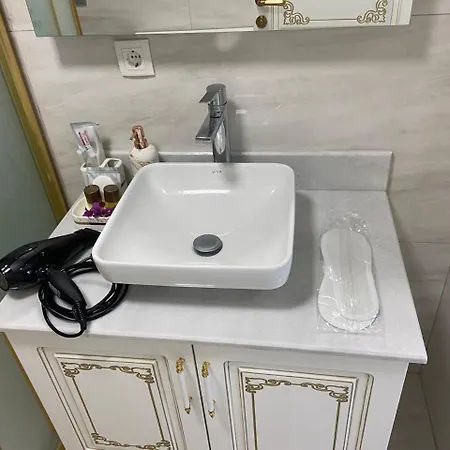 Szálloda Ustatahir *