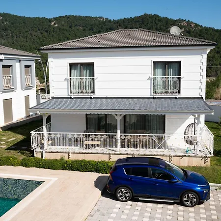 Szálloda Ustatahir