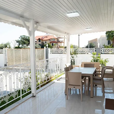 Ustatahir Szálloda Kemer